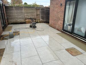 Quartz Light Grey Porcelain Packs - 900x600